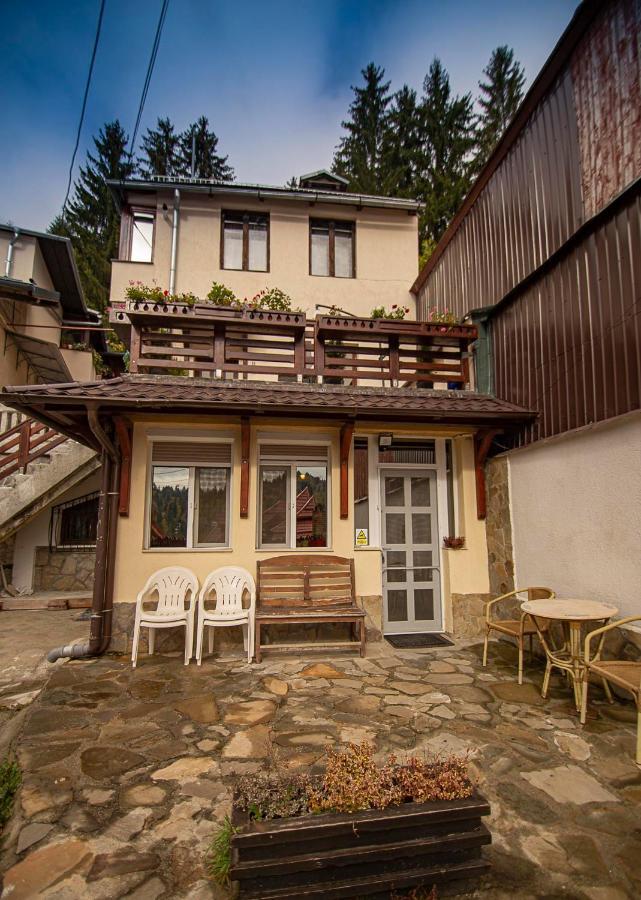 Casa Sara Apartment Синая Екстериор снимка